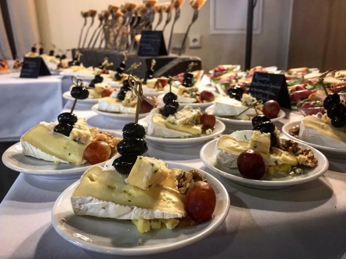 Penzion A Restaurace U Reky Ledeč nad Sázavou 外观 照片